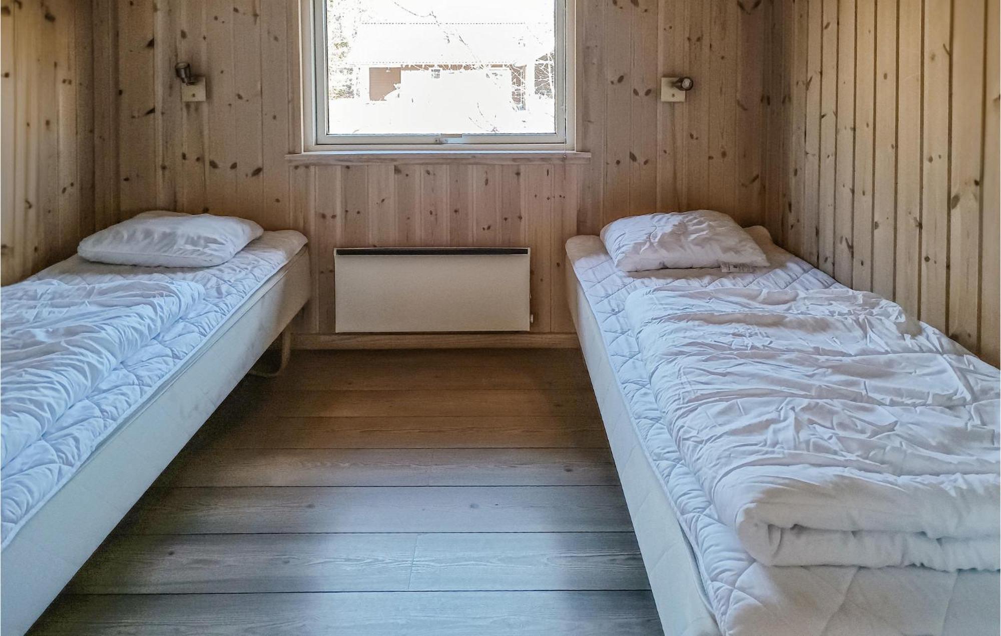 Beautiful Home In Koepingsvik With Kitchen Екстериор снимка