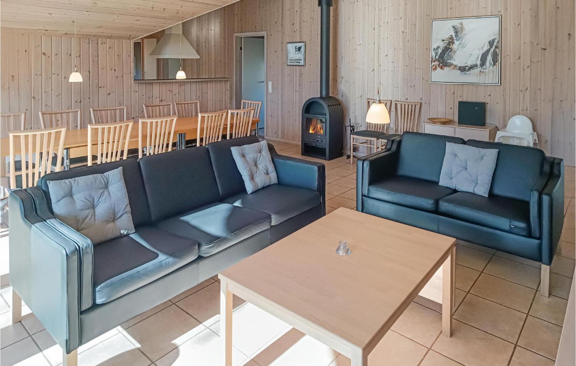 Beautiful Home In Koepingsvik With Kitchen Екстериор снимка